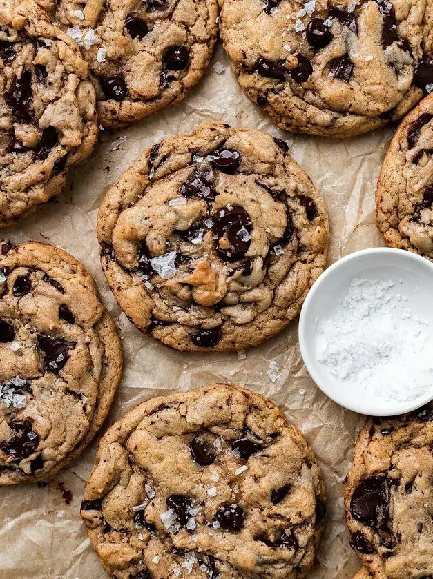 Chewy & Soft Vegan Chocolate Chip Cookies