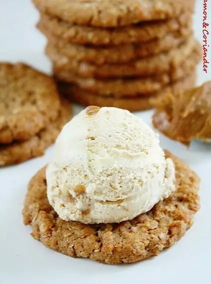 Biscoff Oatmeal Cookies