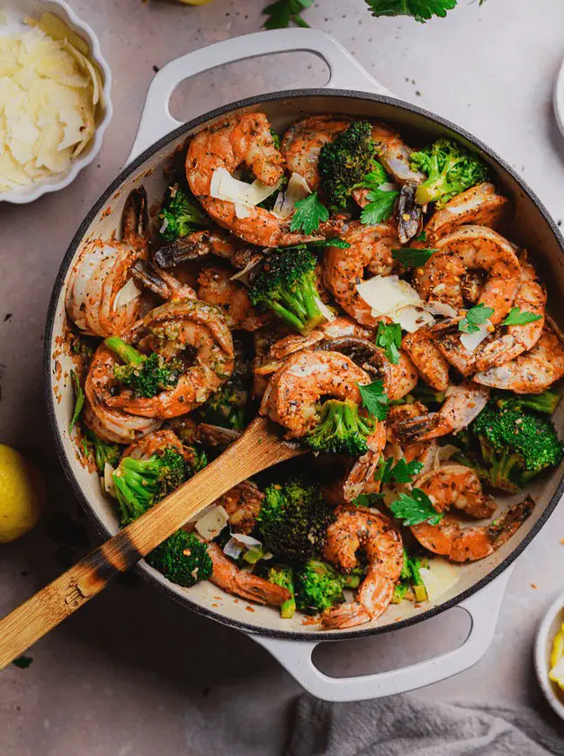 Keto Shrimp and Broccoli Skillet