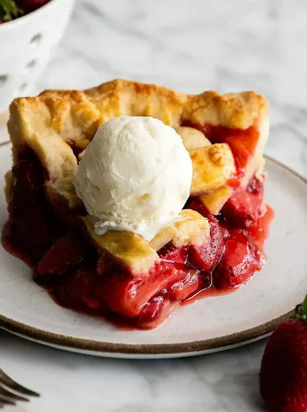 Fresh Strawberry Pie