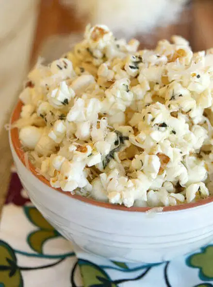 Herbed Garlic-Parmesan Popcorn