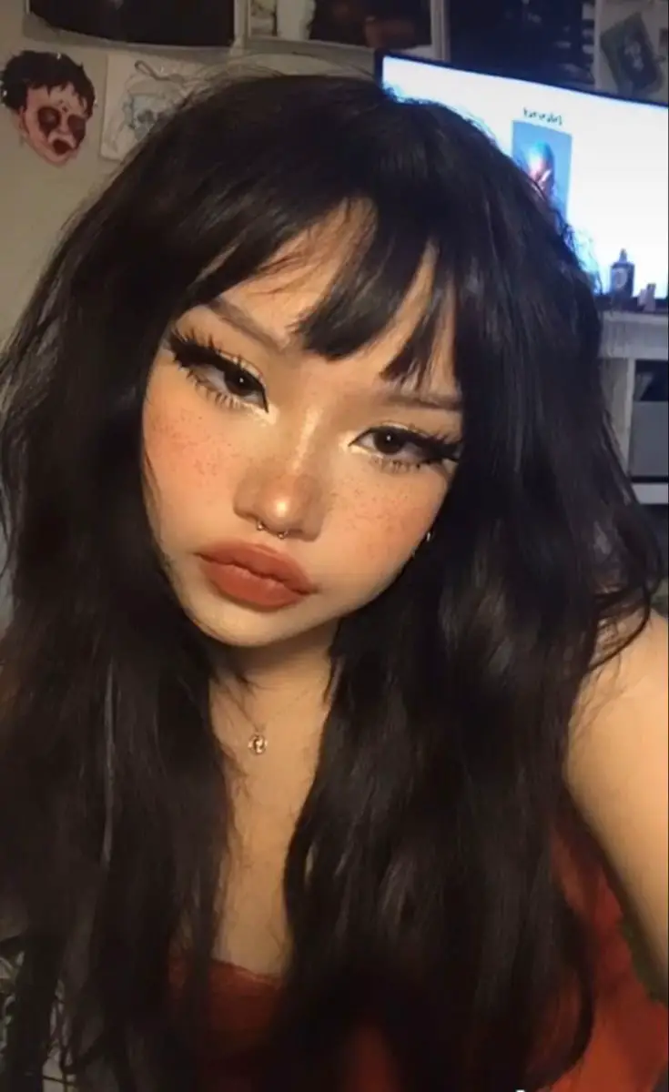 E-GIRL MAKEUP