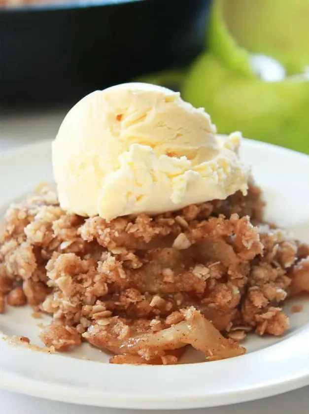 Easy Apple Crisp Skillet with Oats