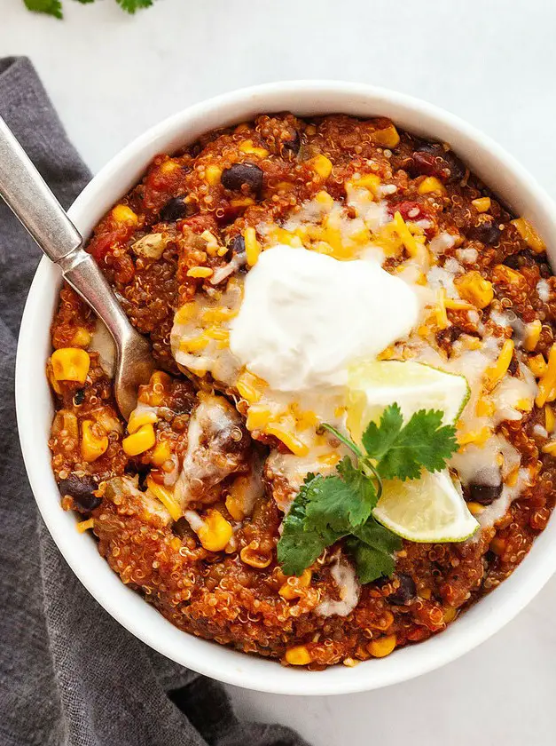 Slow Cooker Quinoa Enchilada Casserole