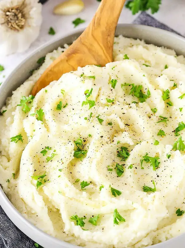 Chunky Garlic Mashed Potatoes