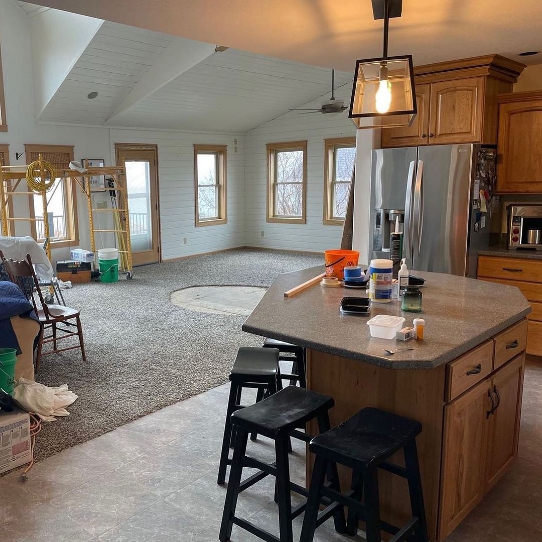 BEFORE: VERY DULL KITCHEN