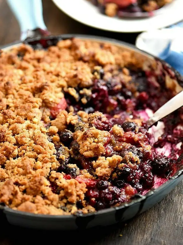 Mixed Berry Crumble