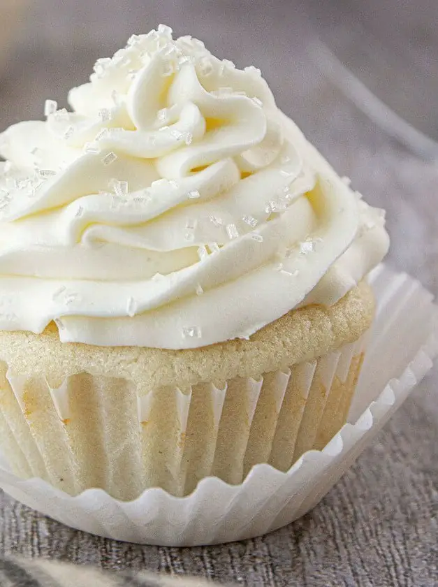 White Cupcakes