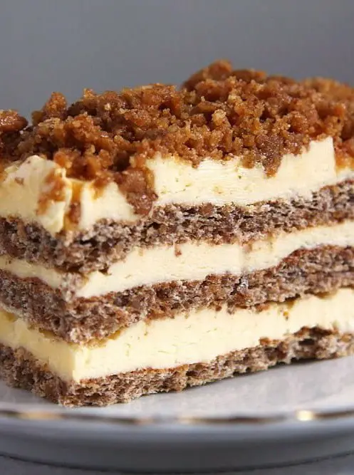 Romanian Walnut Buttercream Cake