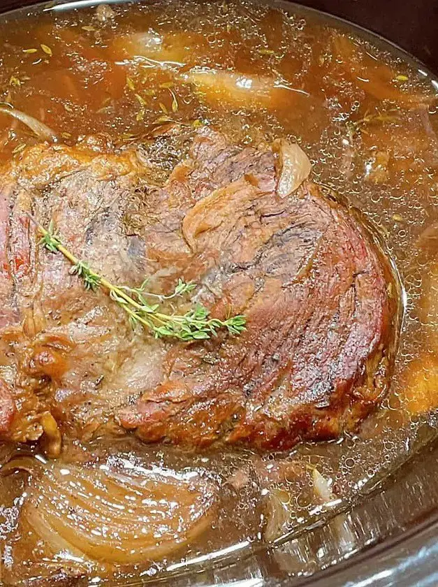 Slow Cooker London Broil with Gravy