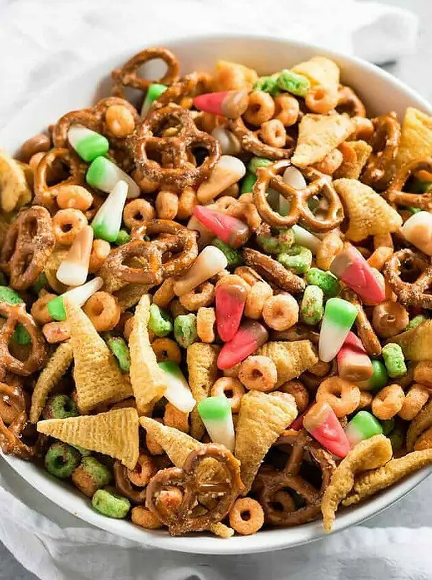 Apple Pie Fall Harvest Snack Mix