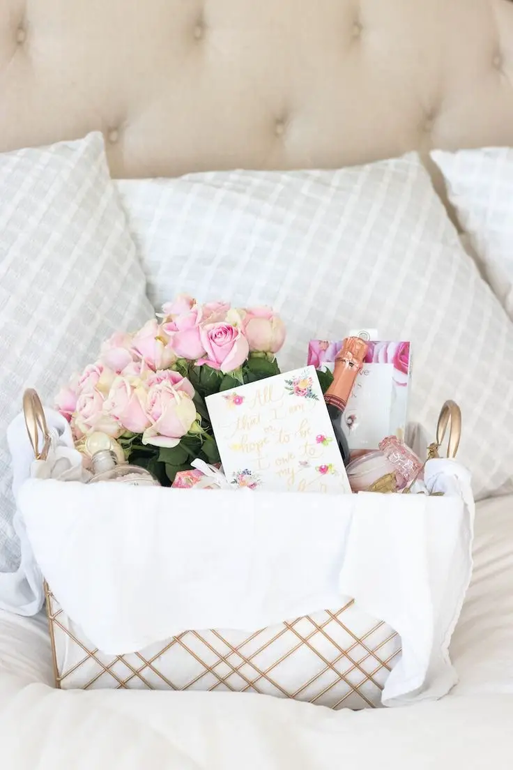 LUXURY GIFT BASKET