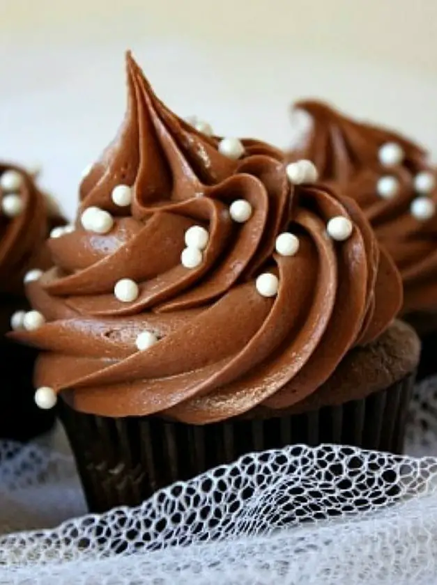 Chocolate Wedding Cupcakes