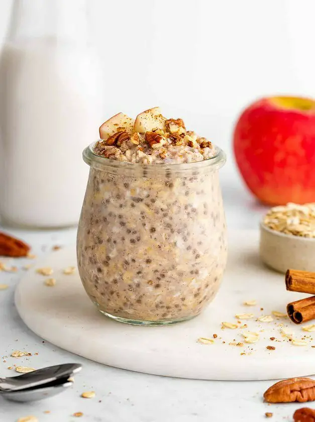 Apple Cinnamon Overnight Oats