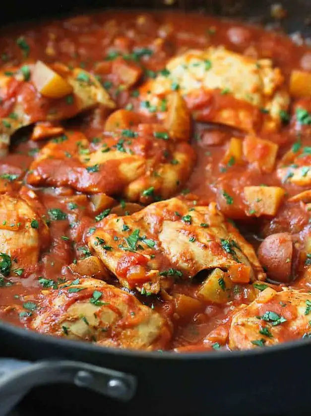 One-Pot Curry Tomato Chicken & Potatoes