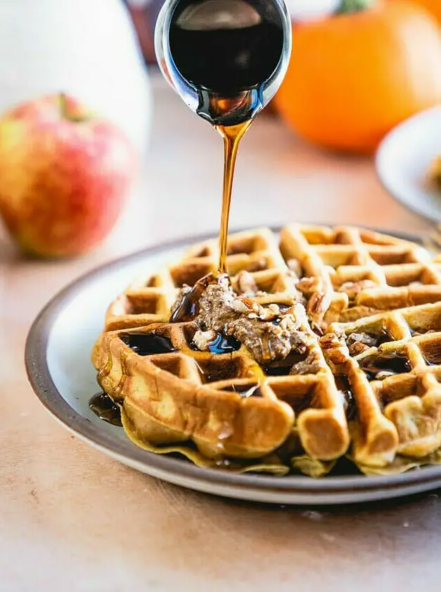 Easy Pumpkin Waffles