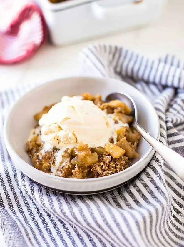 Easy Apple Crumble