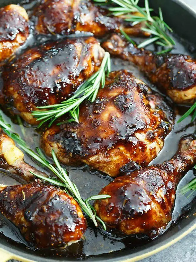 Fig and Rosemary Glazed Skillet Chicken