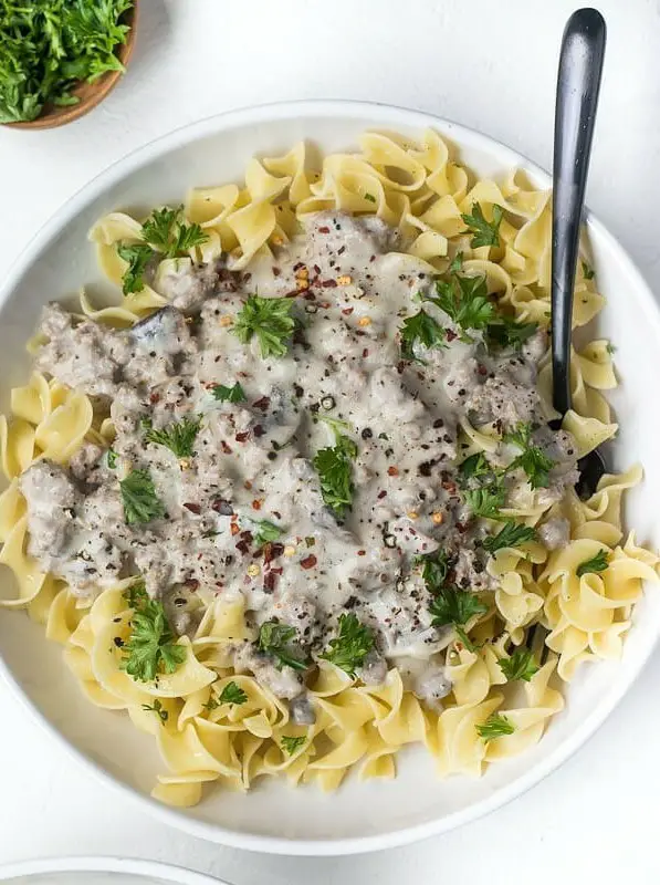 Slow Cooker Ground Turkey Stroganoff