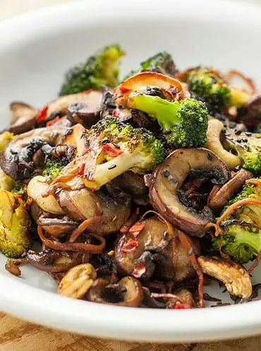 Broccoli and Mushroom Stir-Fry