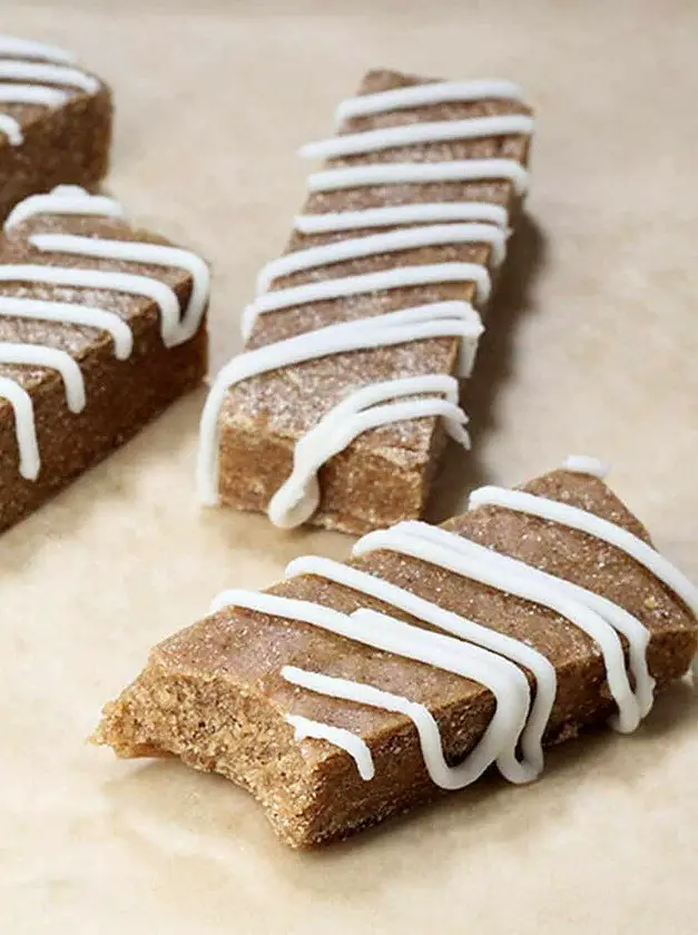 Apple Pie Protein Bars