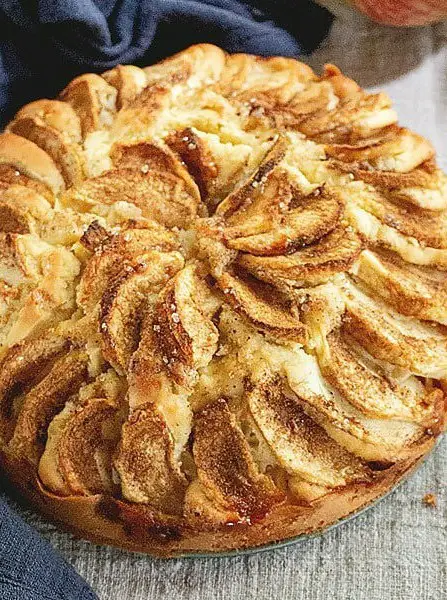 Easy German Apple Cake