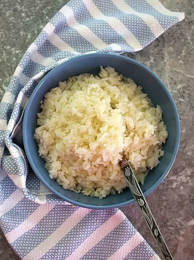 Simple Olive Oil & Garlic Jasmine Rice