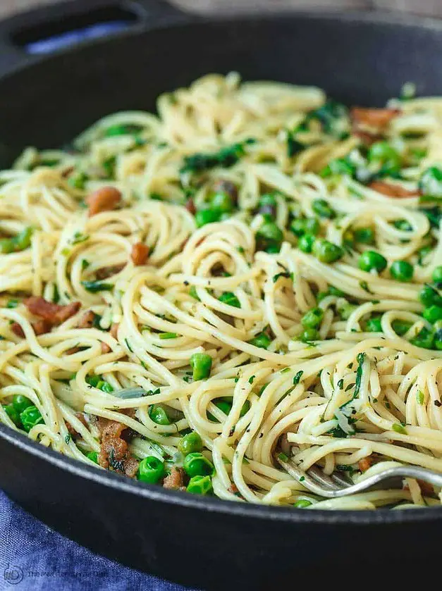 Simple Pancetta Pasta with Peas and Parmesan