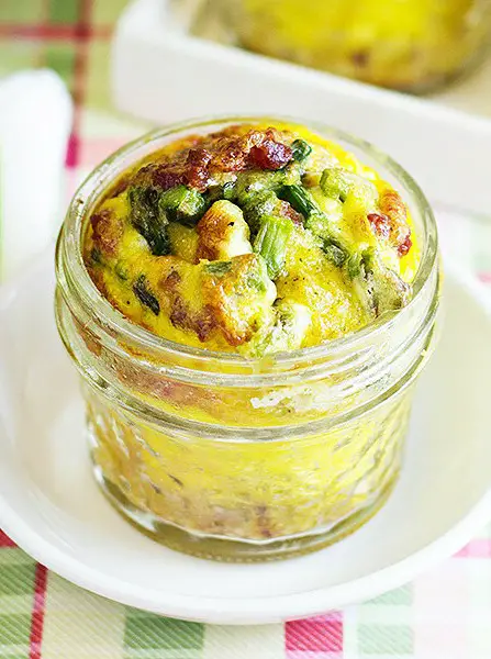 Mini Frittatas in a Jar with Asparagus & Pancetta