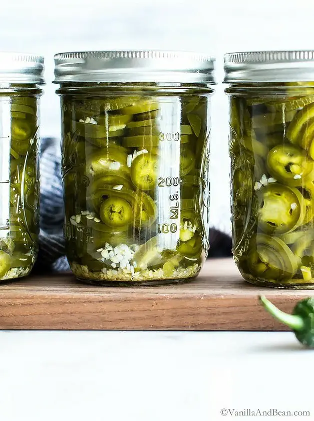 Pickled Jalapeño Peppers