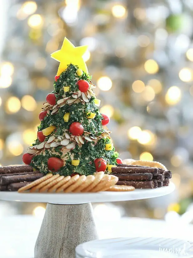 Christmas Tree Cheeseball