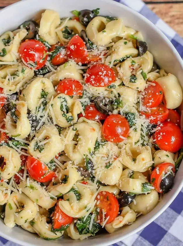 Spinach Tortellini Salad