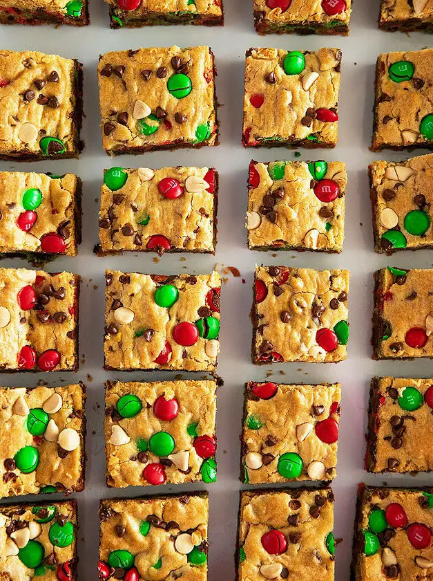 M&M Christmas Cookie Bars