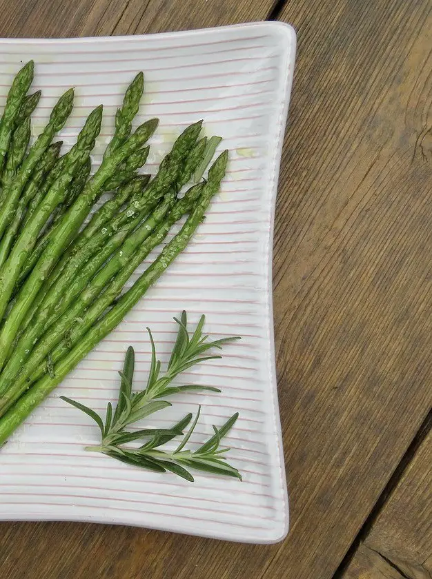 Roasted Asparagus with Rosemary Oil