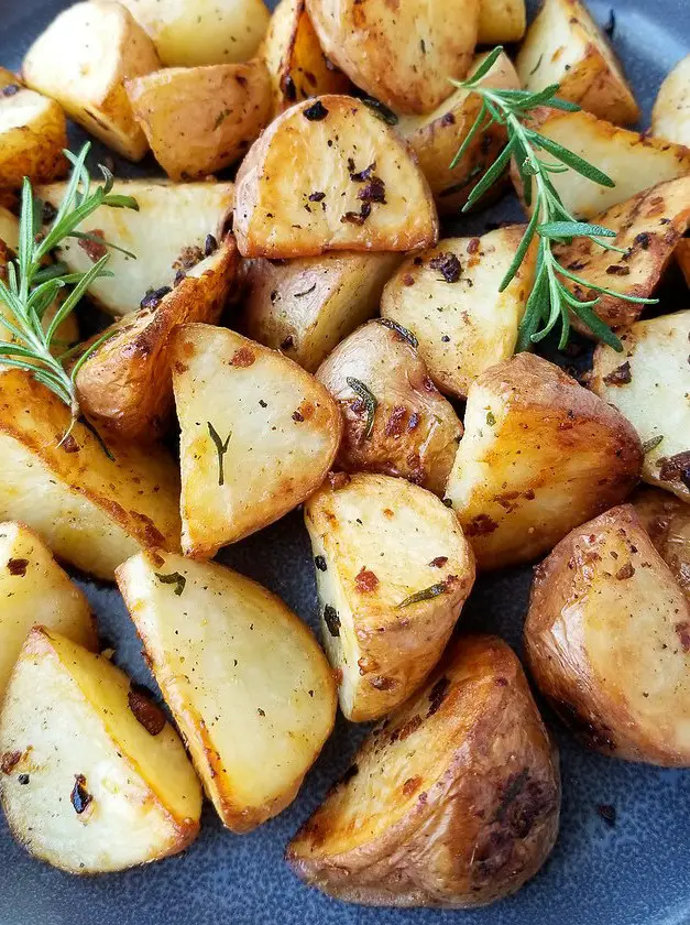 Roasted Rosemary Garlic Potatoes