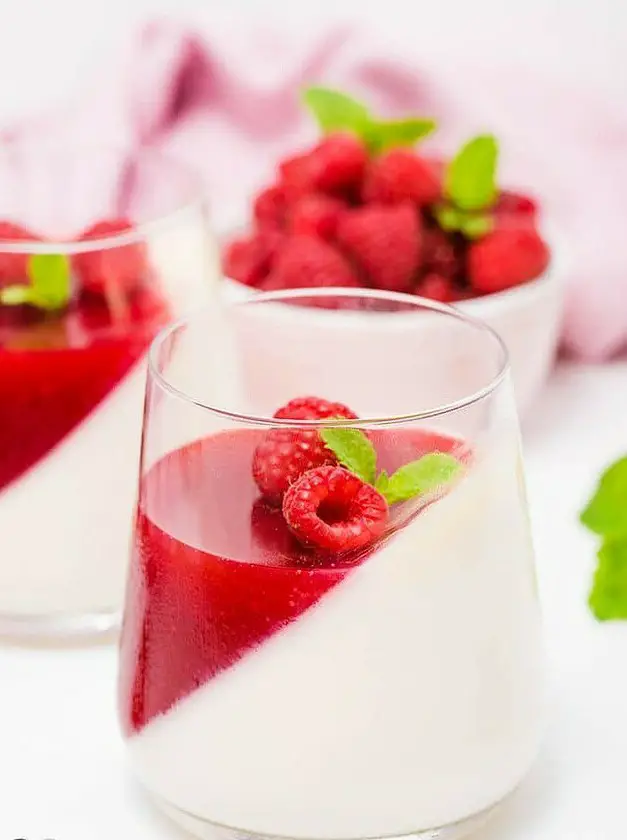 Keto Panna Cotta with Raspberries Gelée