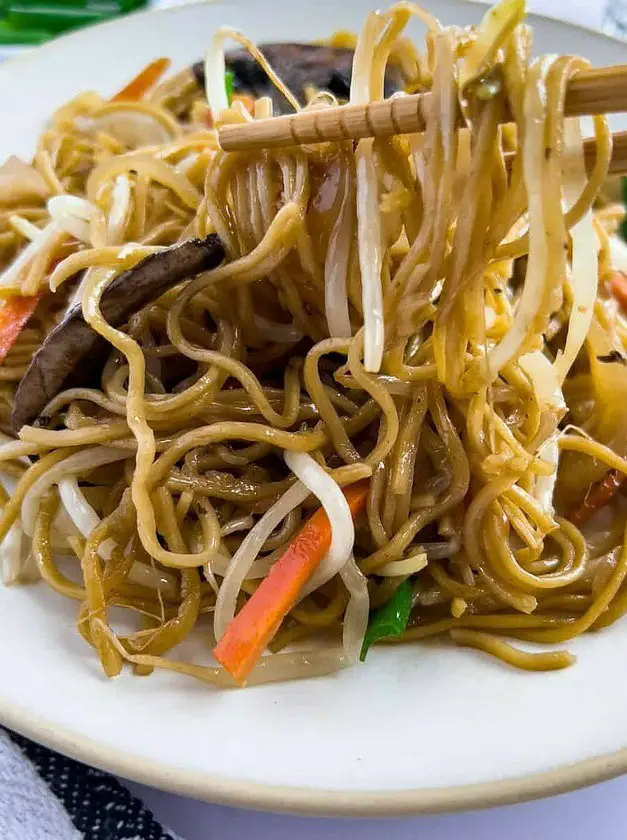 Cantonese Chow Mein