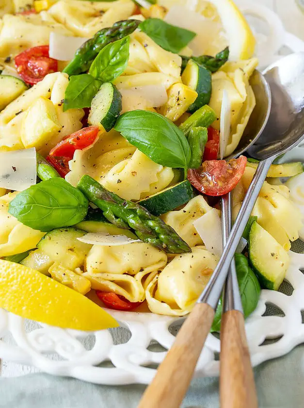 Lemon Veggie Tortellini Salad