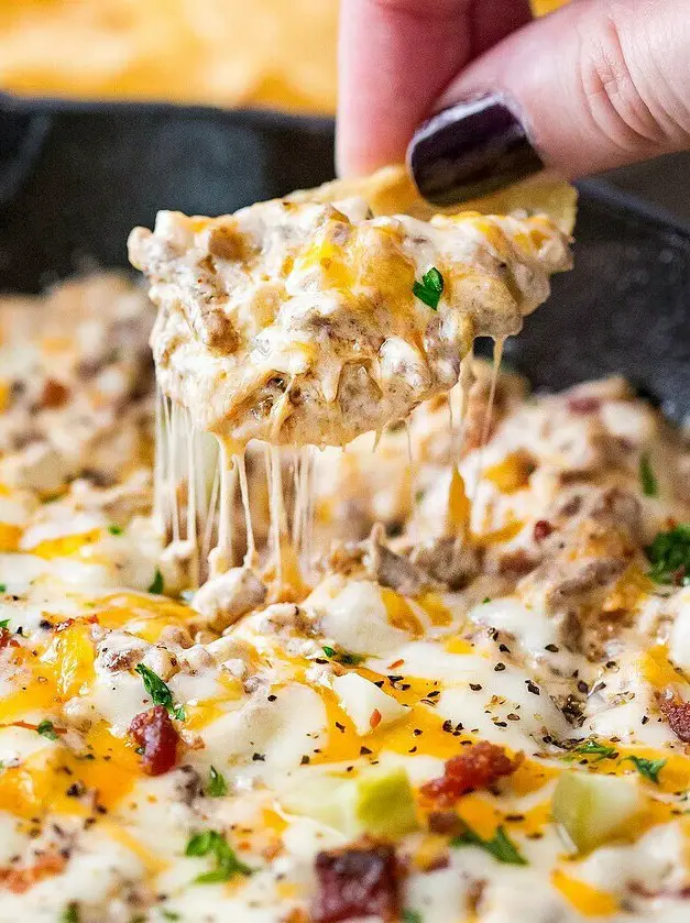 Creamy Bacon Cheeseburger Dip