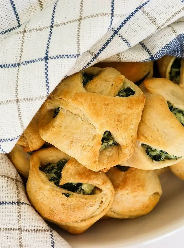 Spinach Crescent Roll Appetizer