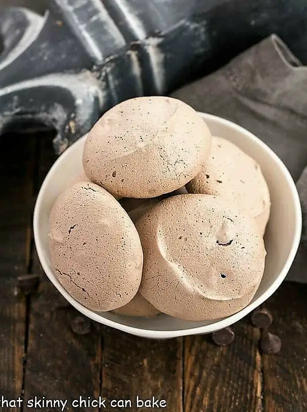 Chocolate Chip Meringues