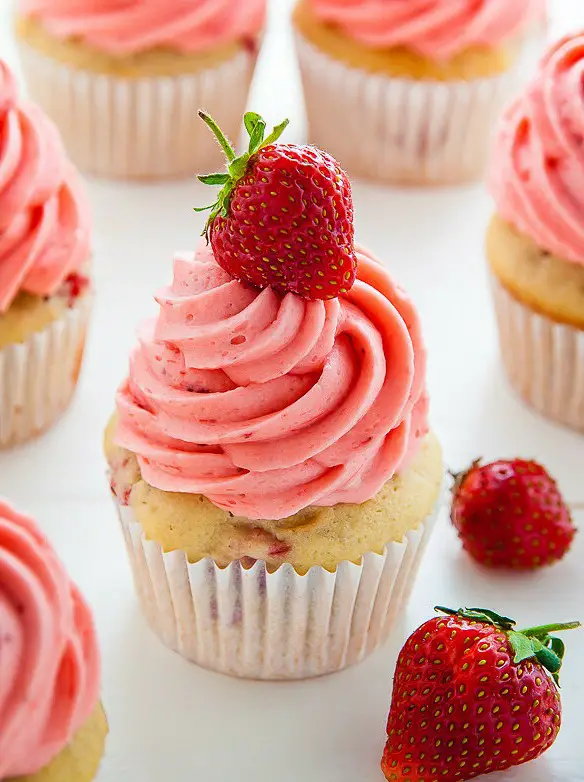 Summer Strawberry Cupcakes