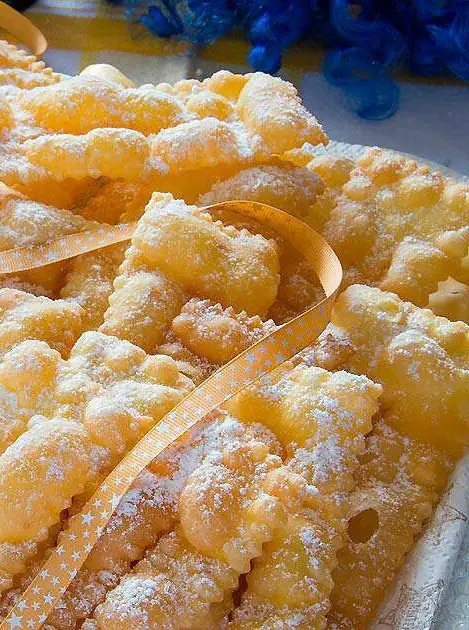 Chiacchiere (Crostoli)