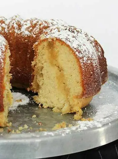 Old Fashioned Homemade Butter Cake