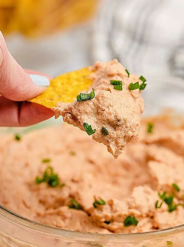 Super Easy Refried Bean Dip