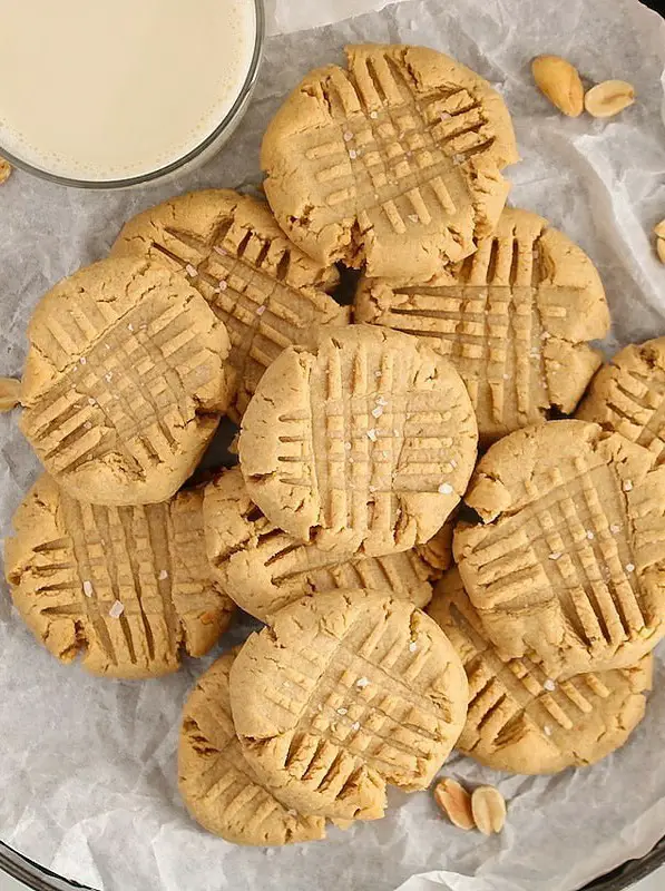 Almond Flour Peanut Butter Cookies