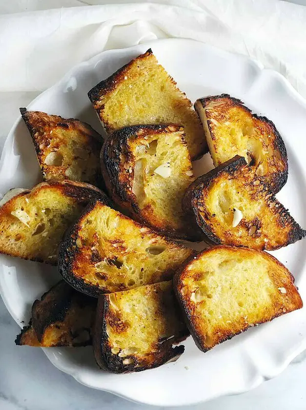 Simple Garlic Crostini