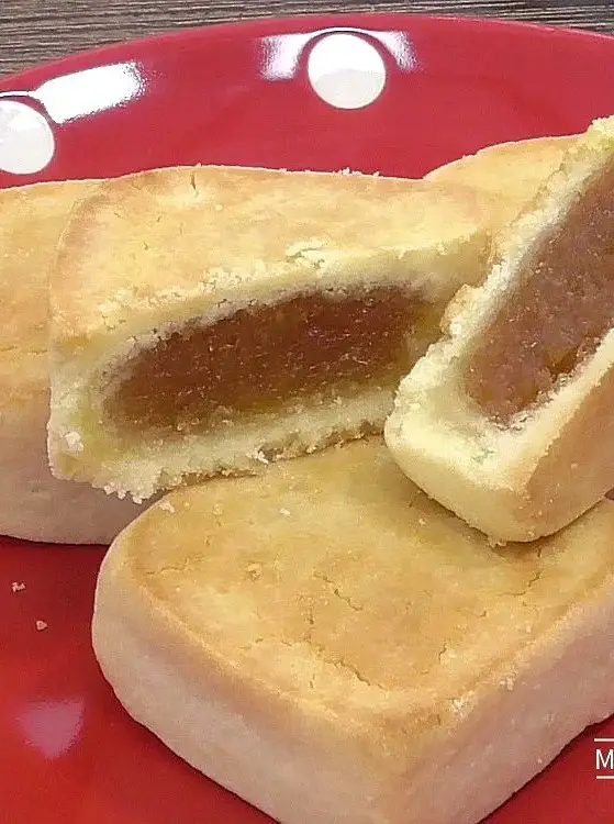 Taiwanese Pineapple Cake