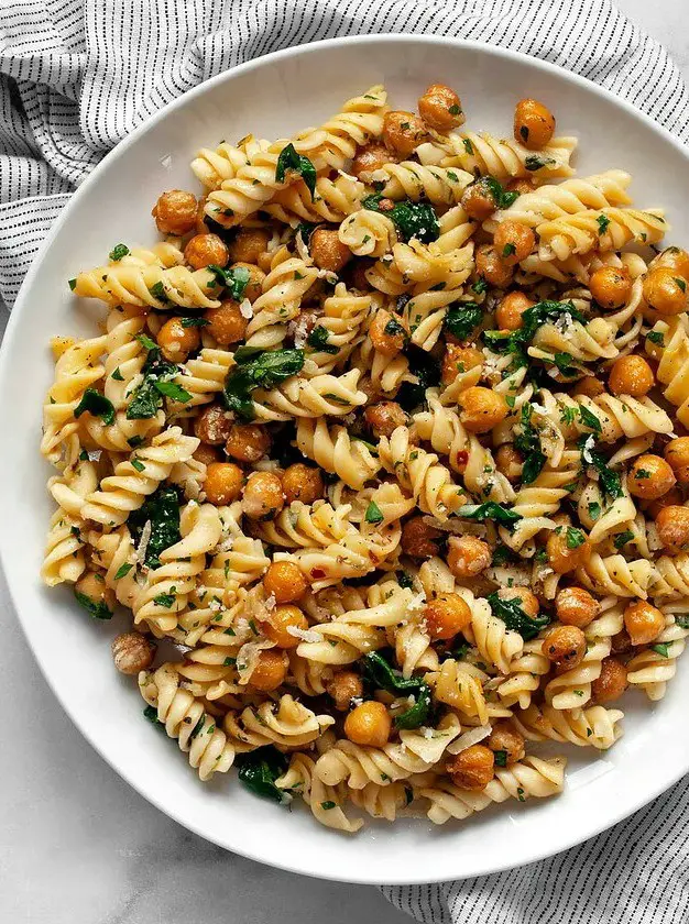 Chickpea Pasta with Spinach