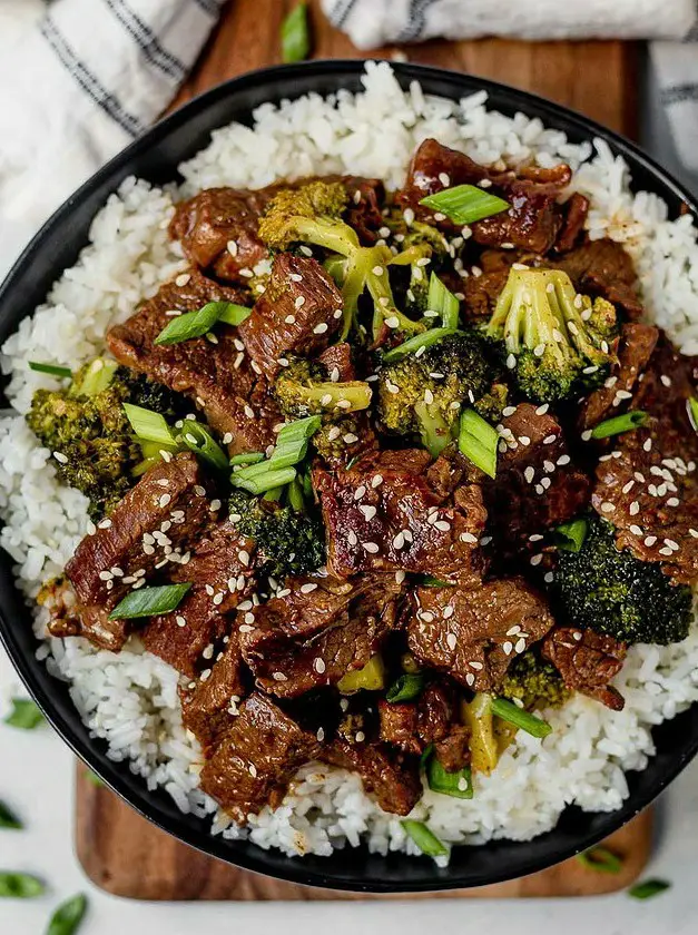 Healthy Instant Pot Mongolian Beef